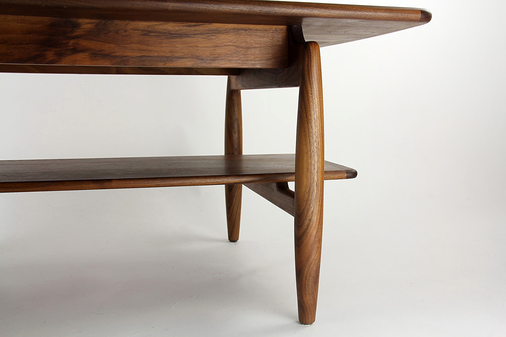 宮崎椅子製作所 / Paper Knife center table