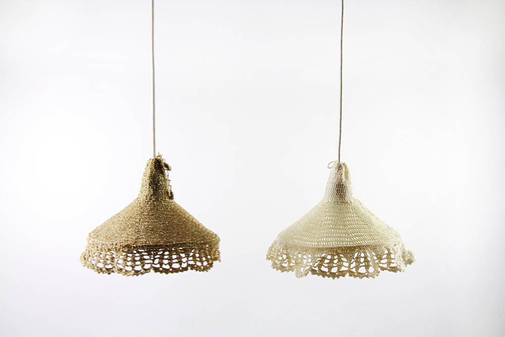 Doily Lamp (ドイリー・ランプ) / 手編みレースのランプシェード
