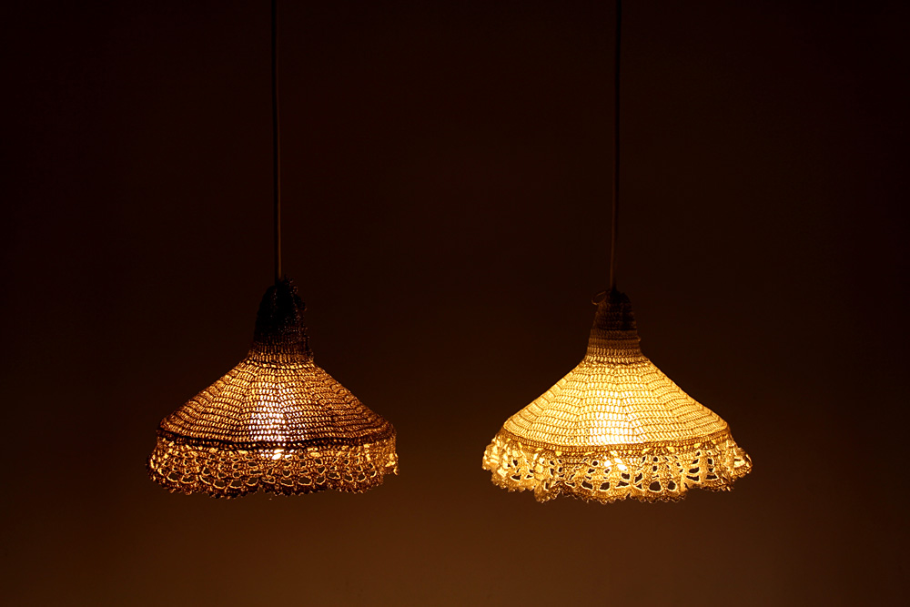 Doily Lamp (ドイリー・ランプ) / 手編みレースのランプシェード