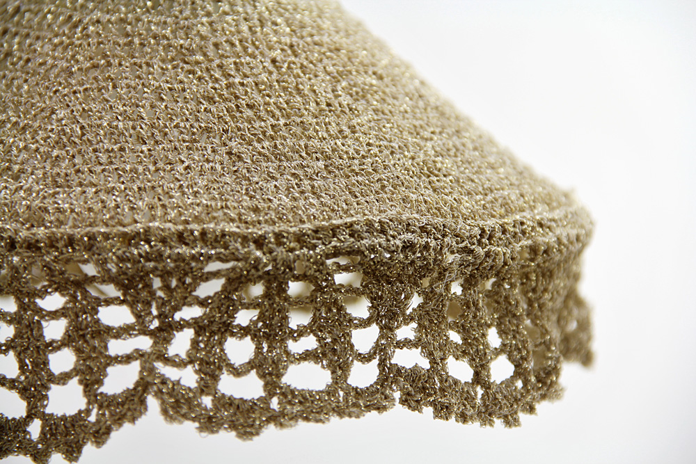Doily Lamp (ドイリー・ランプ) / 手編みレースのランプシェード