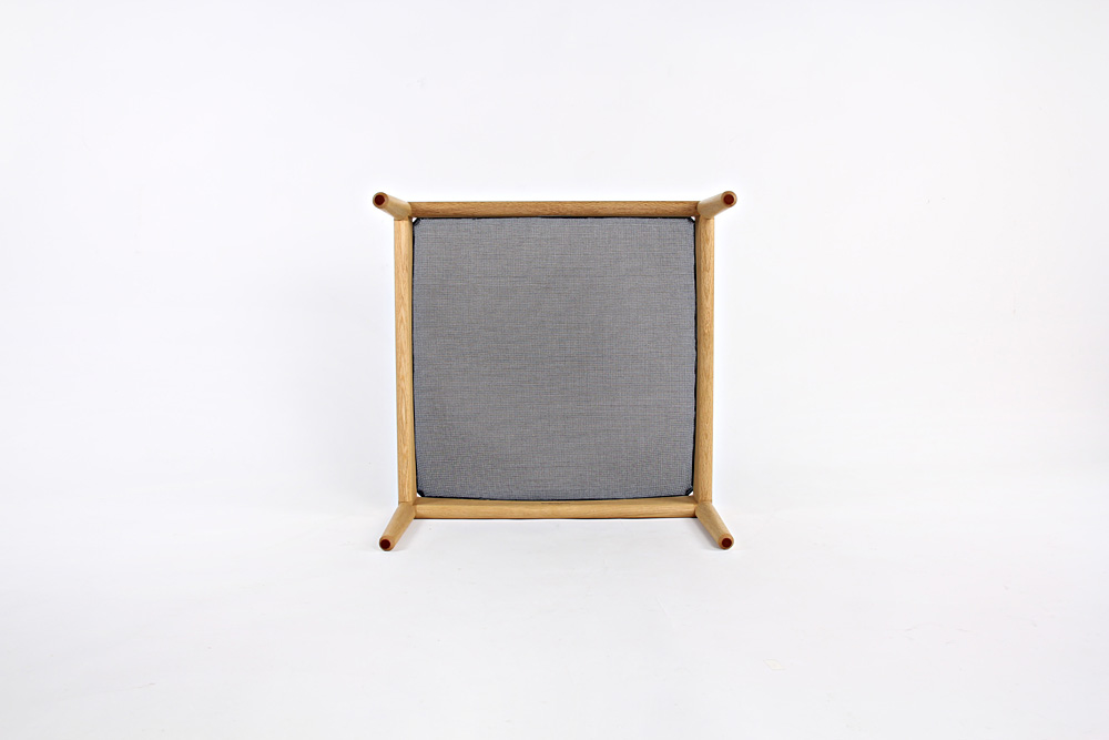 MODUS ottoman (モデュス) / Kristian Vedel (クリスチャン・ヴェデル)
