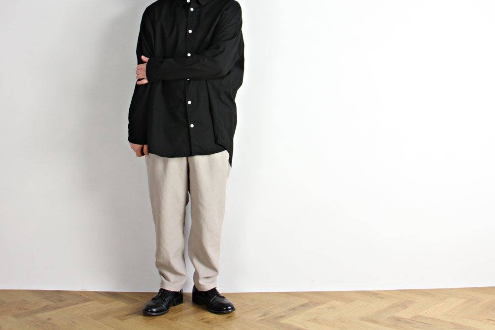 NO CONTROL AIR/ノーコントロールエアー/マカロニポリエステル・タッサー テーパードパンツ/AR_NC034PF/エクリュ、ブラック/size XS,M