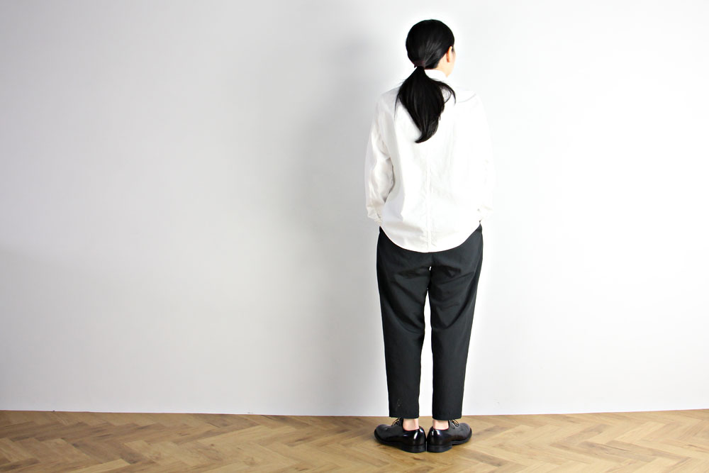 NO CONTROL AIR/ノーコントロールエアー/マカロニポリエステル・タッサー テーパードパンツ/AR_NC034PF/エクリュ、ブラック/size XS,M