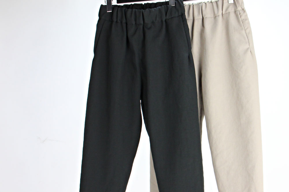 NO CONTROL AIR/ノーコントロールエアー/マカロニポリエステル・タッサー テーパードパンツ/AR_NC034PF/エクリュ、ブラック/size XS,M
