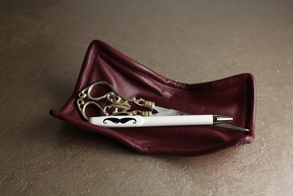 Perrocaliente /ペロカリエンテ/ FLEX LEATHER TRAY