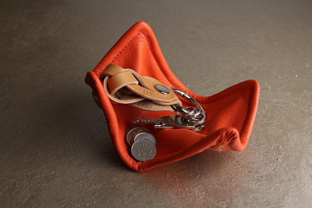 Perrocaliente /ペロカリエンテ/ FLEX LEATHER TRAY