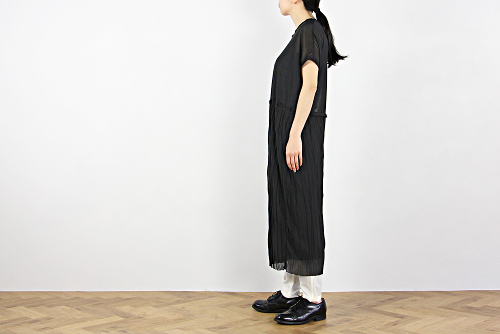 NO CONTROL AIR/ノーコントロールエアー/50d ポリエステル 天竺 ランダムプリーツ フレンチスリーブワンピース/2019ss/36/レディース/S9-NC256T0