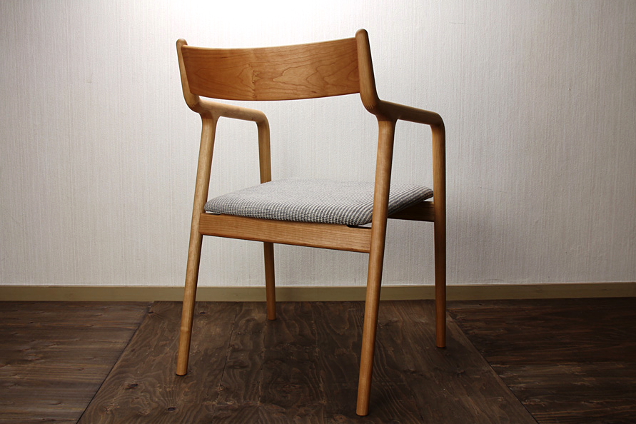 宮崎椅子製作所 / PePe arm chair ( ぺぺ アーム チェア ) / 村澤一晃