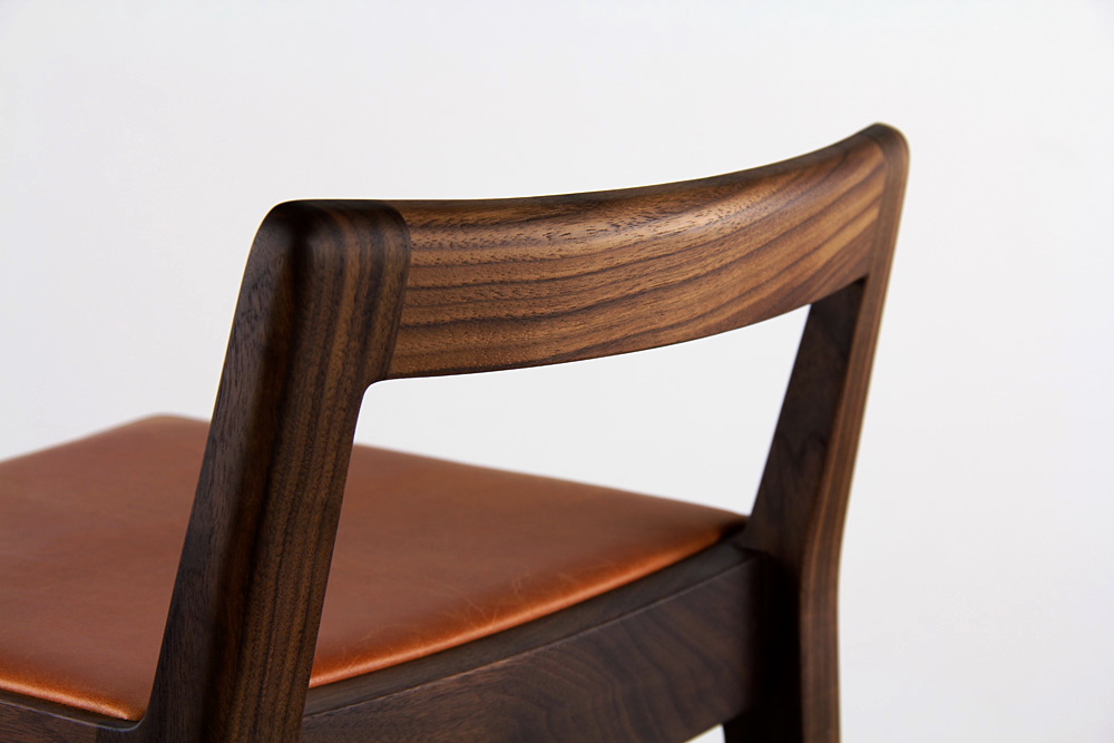R+R counter chair