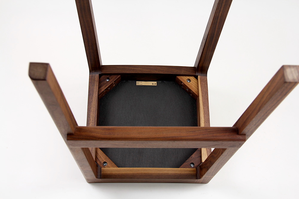 R+R counter chair