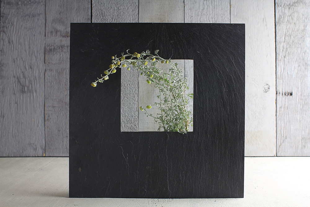 Mur Mur Frame Flower Vase