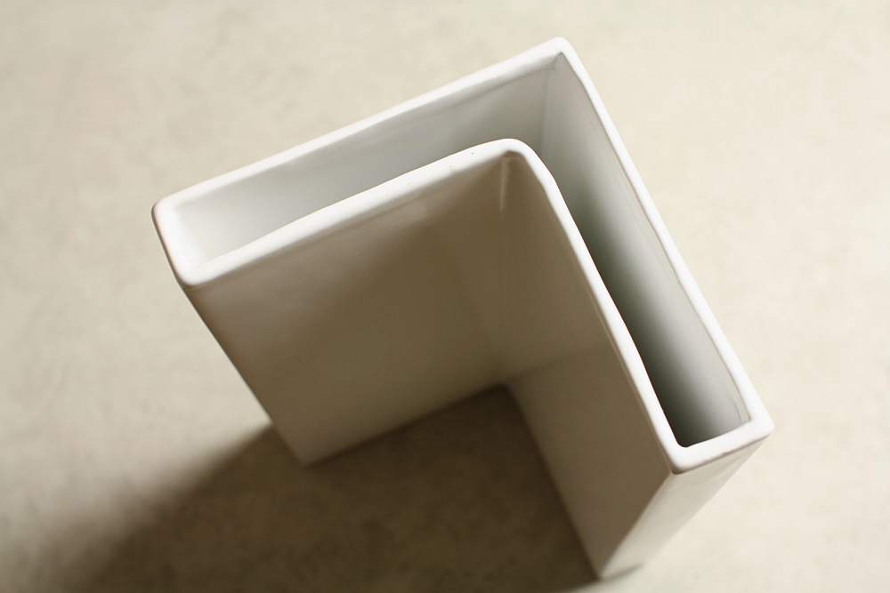 Ecart Bookend Flower Vase