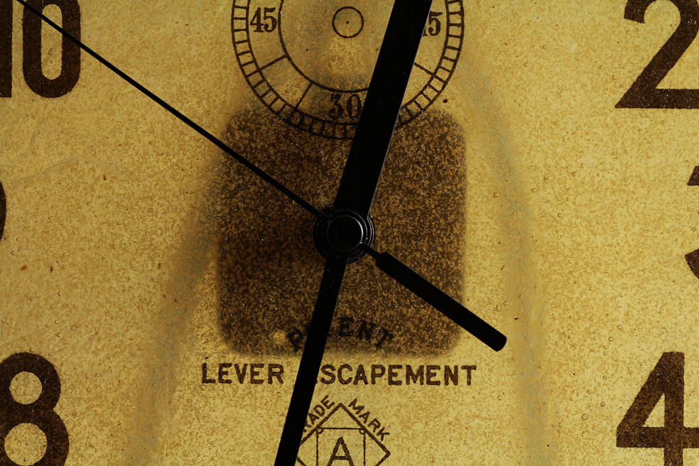 testis / テスティス / FRP clock