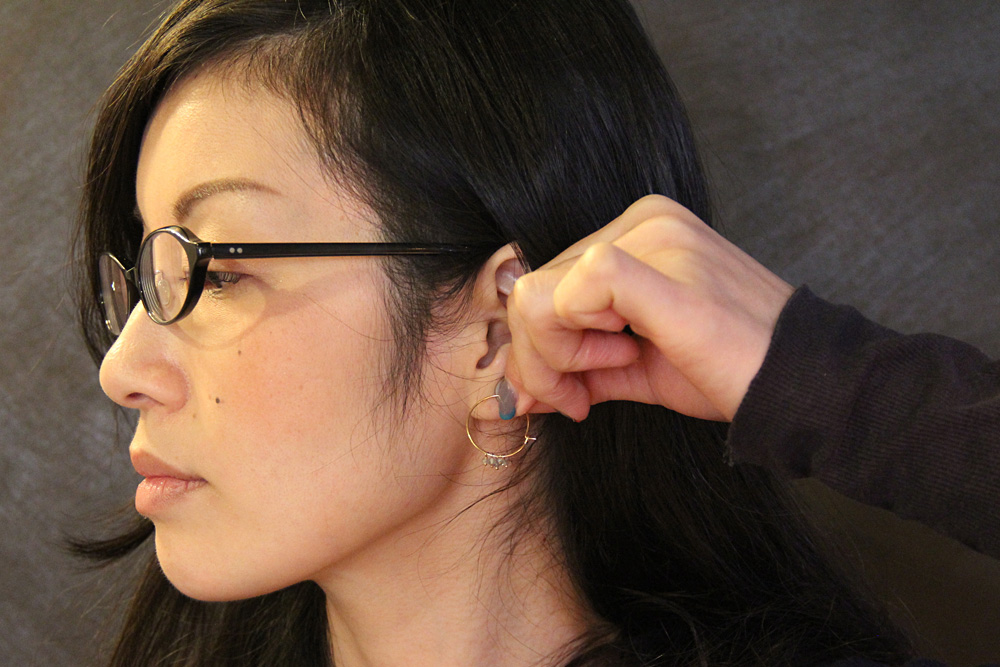 シャンクトップフープピアス