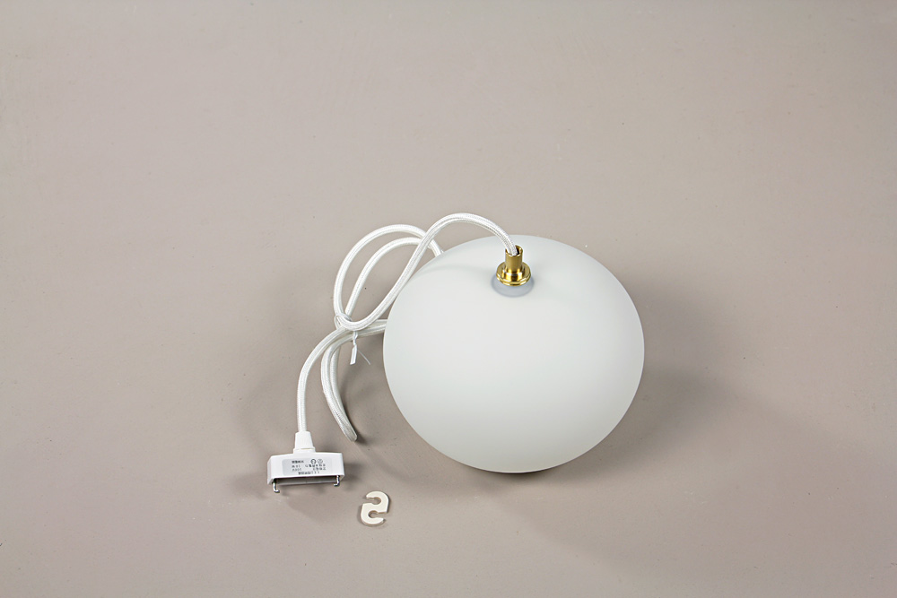 qualia-glassworks/クオリアグラスワークス/glass pendant-light circle whiteガラスペンダントライト/林亜希子/作家/岐阜