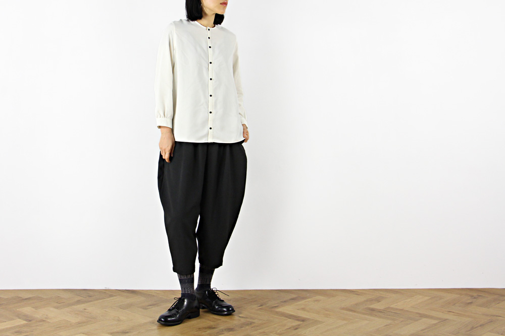 NO CONTROL AIR/ノーコントロールエアー/ウールライクポリエステル ヘビーアムンゼン ギャザーワイドパンツ/2021-22AW/XS/M/ユニセックス/ブラック/CW_NC077PF