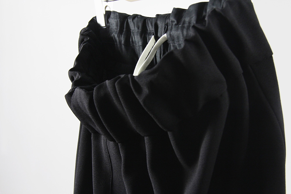NO CONTROL AIR/ノーコントロールエアー/アセテート&ポリエステル ダブルクロス サルエルパンツ/S/ユニセックス/A6-N096P