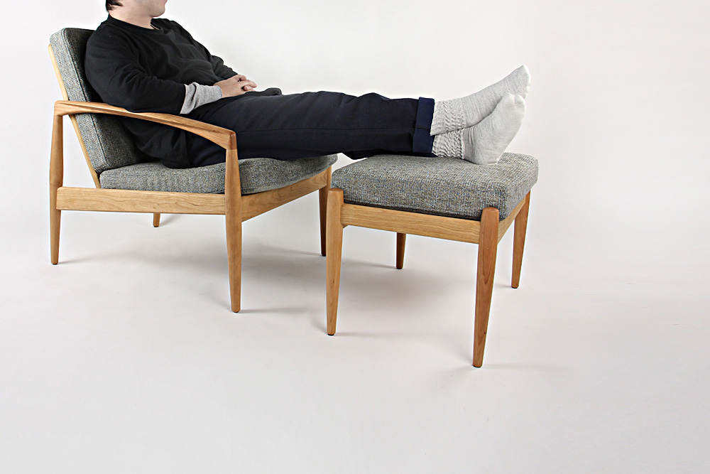 宮崎椅子製作所 / Paper Knife sofa ottoman