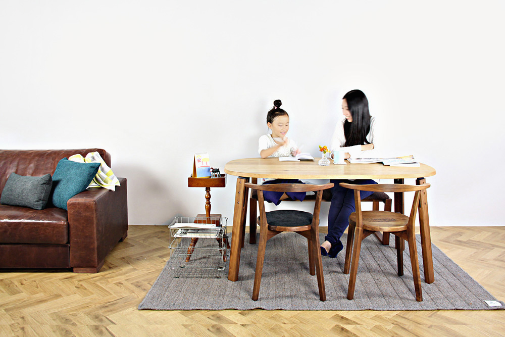 WAKABA (若葉家具) / kaname dining table